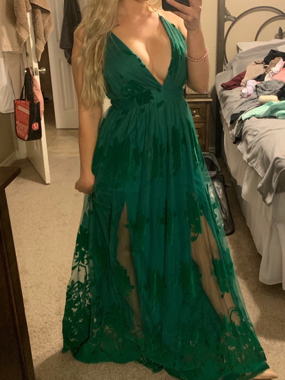 Elegant Deep Green Lace Evening Gown - V-Neck Maxi Dress